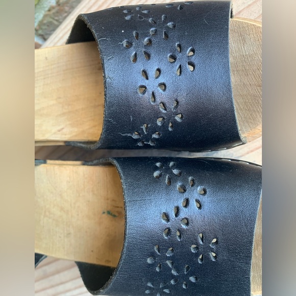 Black leather cutout sandal 38 - Picture 2 of 4